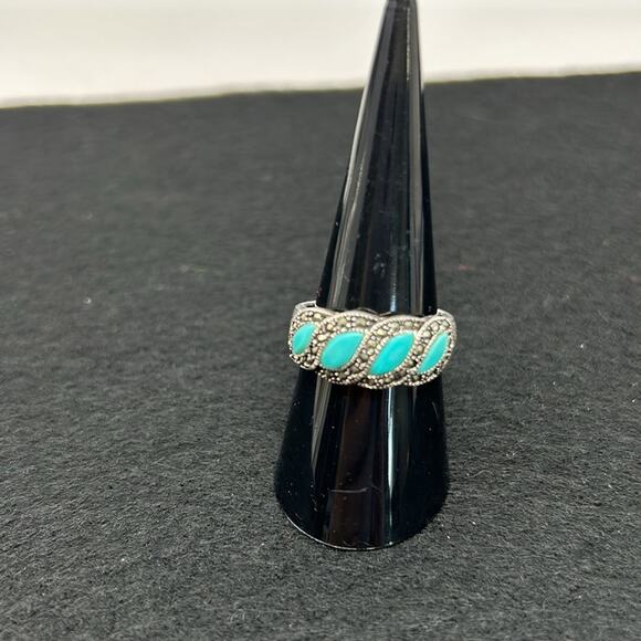 925 Sterling Silver Women's Turquoise Stone with Pave Accents Size 71/2 - Picture 4 of 8